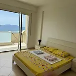 Seaside Oasis In דירה