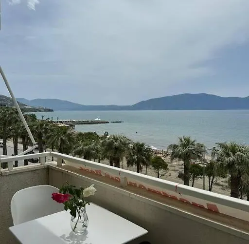 Seaside Oasis In * Vlorë