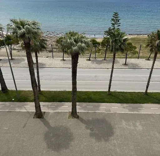 Seaside Oasis In * Vlorë